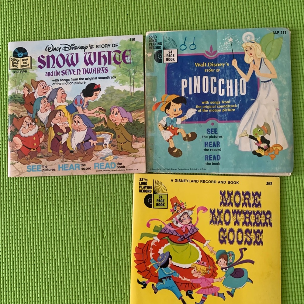 Vintage Walt Disney's Story Of Pinocchio Snow White Mother Goose Books & Record